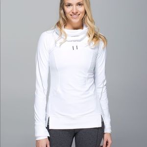 Lululemon flurry fighter pullover in white Sz 8